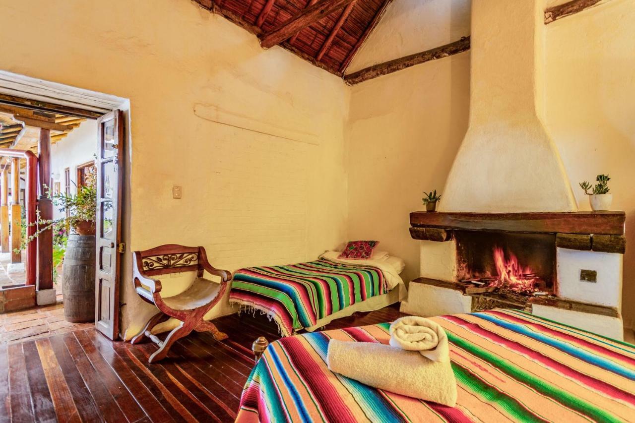Alegrias Hostel Bogota Bagian luar foto
