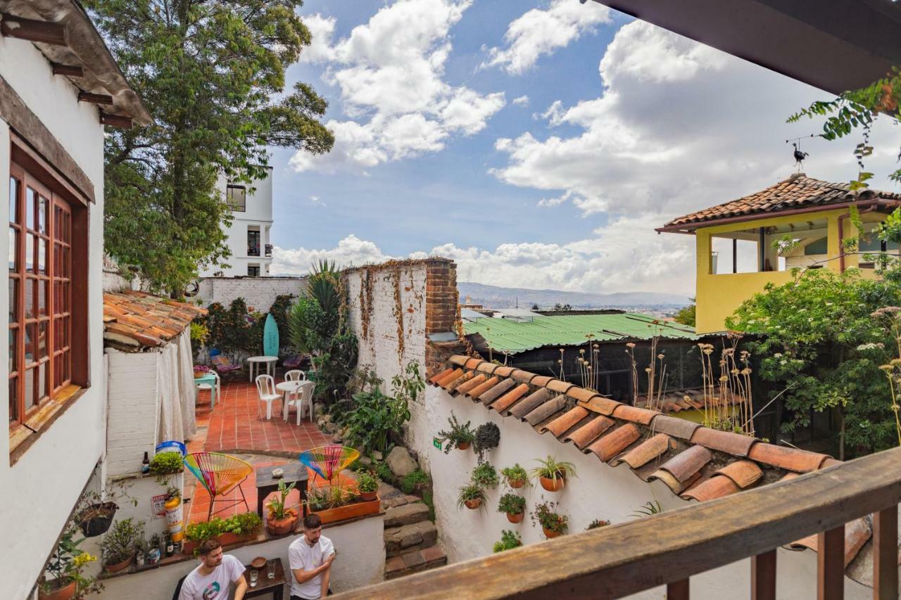 Alegrias Hostel Bogota Bagian luar foto